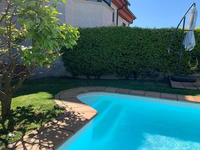 Consejos para el mantenimiento del jardín de tu piscina durante el verano