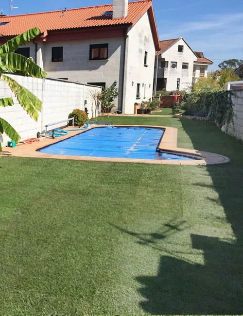 Siembra de césped y colocación de césped artificial en Pontevedra